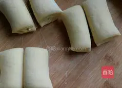 Cornmeal Roll Recipe Illustration 9