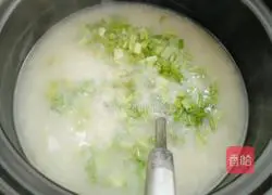 Illustration of how to make oyster and scallop casserole porridge 19