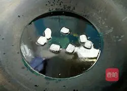 Illustration of Braised Pork and Bean Noodles 4