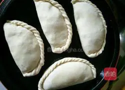 Illustration of how to make leek boxes 8