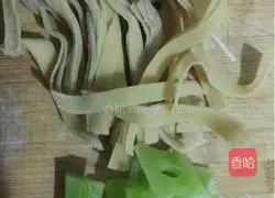 Illustration of how to make small pot rice noodles 3