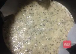 Illustration of how to make lotus root powder and black sesame hair cake 4