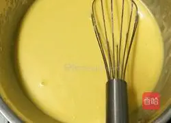 Strawberry Layer Box Cake Recipe Illustration 4