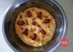 Illustration of how to make pumpkin hair cake 5