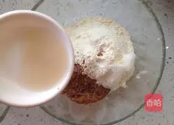 Illustration of how to make two-color twist rolls 2