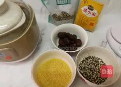 Illustration of how to make three-color quinoa, millet and red date porridge 1