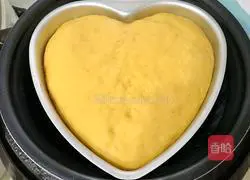 Illustration of how to make 8-inch pumpkin hair cake 3