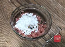 Illustration of how to make pea minced meat porridge 4