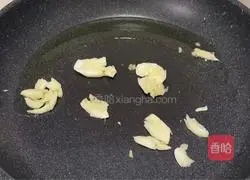 Illustration of making mushroom rice noodles 2