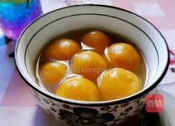 Illustration of how to celebrate the Lantern Festival with red and purple colors 7