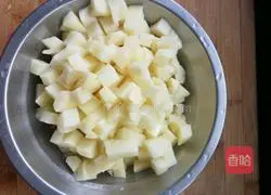 Illustration of the simple version of rice cooker stew 3