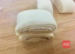 Illustration of how to make bean paste rolls 17
