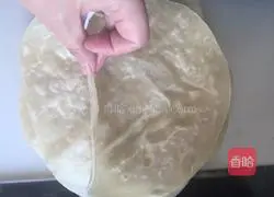 Illustrations of Homemade Spring Cake 6