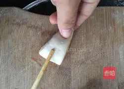 Illustration of how to make pepper rolls 8