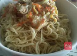 Illustration of how to braise noodles 8