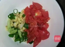 Potatoes and beans braised with noodles Practice illustration 2