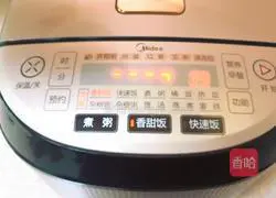 Sichuan Style-Tomato and Sausage Braised Rice Recipe Illustration 4