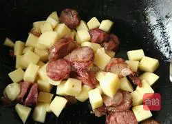 Illustration of how to make claypot rice 6