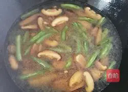 Illustration of home-style braised noodles 6