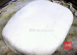 Illustration of how to make stick noodle cakes 4