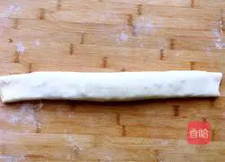 Illustration of how to make scallion rolls 9