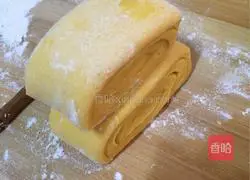 Illustration of how to make carrot milk rolls 15