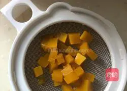 Illustration of how to make sweet pumpkin rice cereal 3