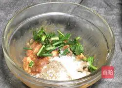 Illustration of how to make three-color minced pork porridge 8