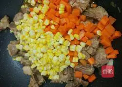 Illustration of how to make braised pork ribs with rice 4