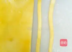 Illustration of how to make rose-shaped and butterfly-shaped flower rolls 6