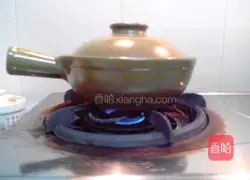 Illustration of how to make claypot rice 5