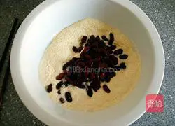 Cornmeal and Red Bean Hair Cake Recipe Illustration 4