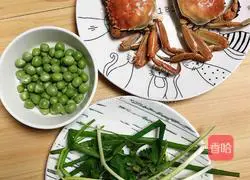 Illustration of how to make crab roe casserole porridge 5