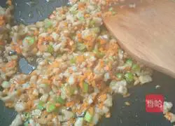 Illustration of how to make minced meat rolls 5