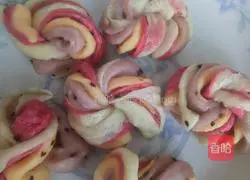 Illustration of how to make fruit rolls 3