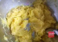 Illustration of how to make pumpkin rolls 2