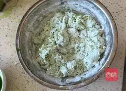 Illustration of how to make green rose rolls 4