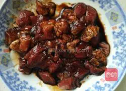 Illustration of how to make potato and kidney bean braised noodles 3