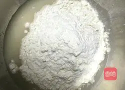 Illustration of how to make pig trotters (to attract wealth) flower rolls 1