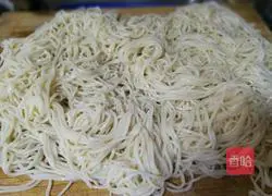 Illustration of how to make Sichuan sesame cold noodles (for three people) 2