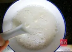 Illustration of how to make crispy pot stickers 6