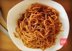 Illustration of how to make spaghetti bolognese 4