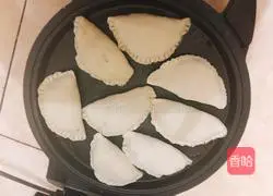 Illustration of how to make leek and egg box 9