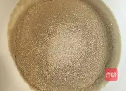 Illustration of how to make pumpkin hair cake 6