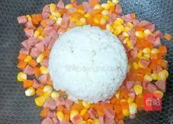 Illustration of how to make sausage and vegetable baked rice 5