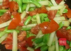 Illustration of braised noodles 4