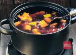 Pumpkin red bean and millet porridge recipe illustration 8