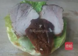 Illustration of how to make Chinese burgers 9