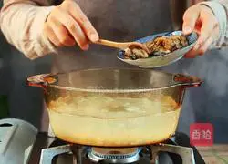 Illustration of how to make oyster health porridge 3