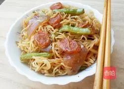 Illustration of braised noodles 8